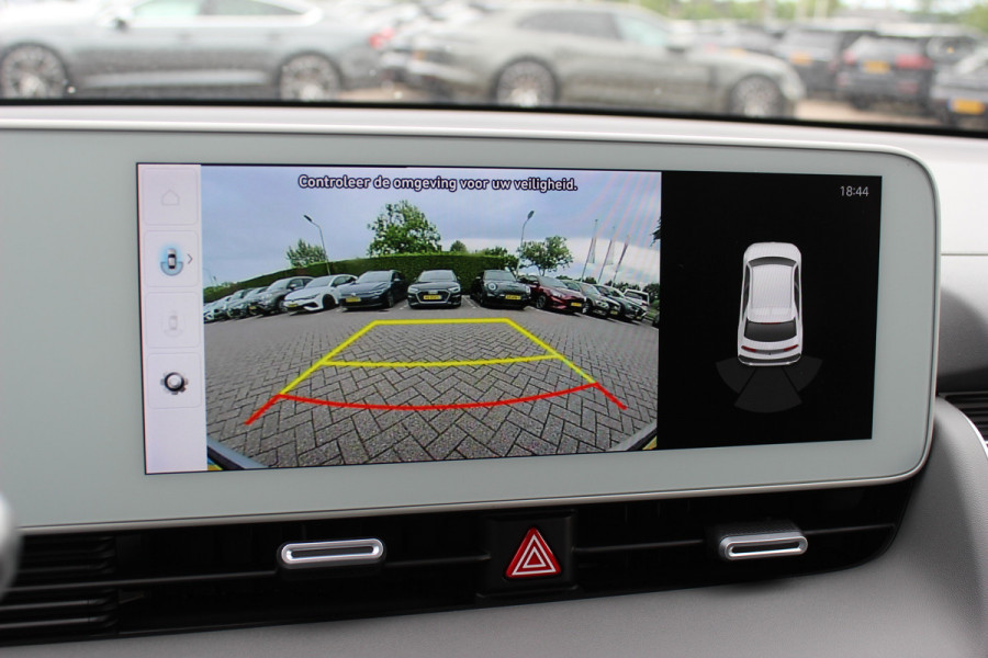 Hyundai IONIQ 5 Style 58 kWh 15.112km! / SoH 98,2% / NL Auto! / Trekhaak / Camera / CarPlay / Keyless / 19'' / Virtual Cockpit / DAB / ACC