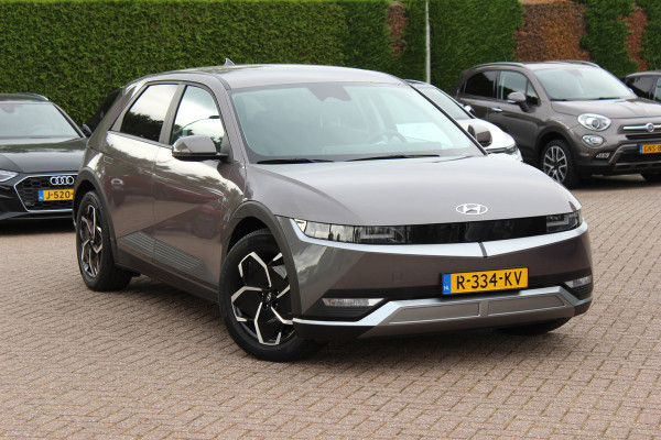 Hyundai IONIQ 5 Style 58 kWh 15.112km! / SoH 98,2% / NL Auto! / Trekhaak / Camera / CarPlay / Keyless / 19'' / Virtual Cockpit / DAB / ACC