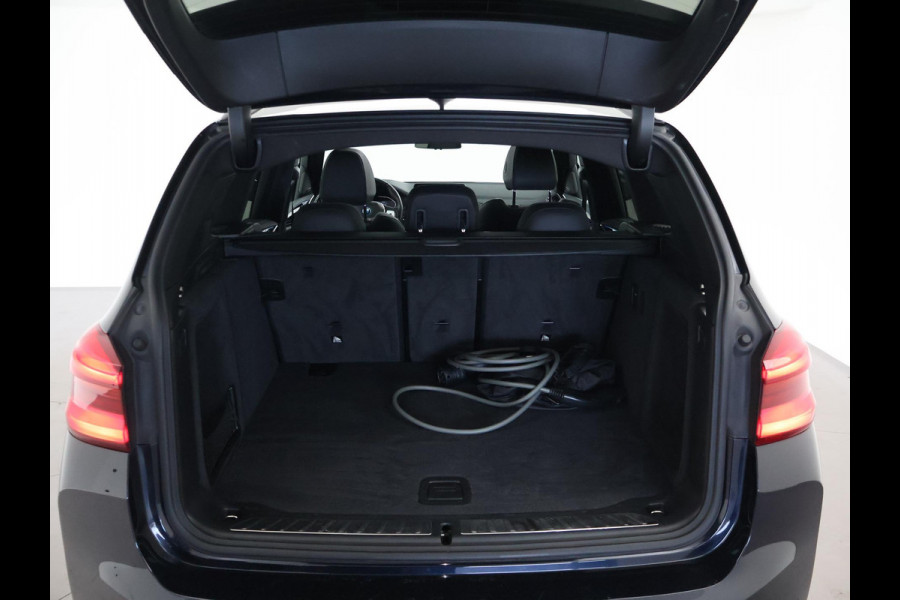 BMW iX3 HIGH EXECUTIVE 80 kWh + TREKHAAK | PANORAMA | 360 CAMERA | ADAPTIVE CRUISE | SFEERVERLICHTING