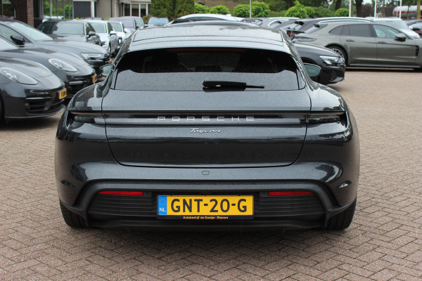 Porsche Taycan Sport Turismo 93 kWh / SoH 93,3% / Panoramadak / Camera / Bose / 20'' / Luchtvering / Leder / Warmtepomp / Dodehoek / Stoelverwarming / DAB / Cruise Control