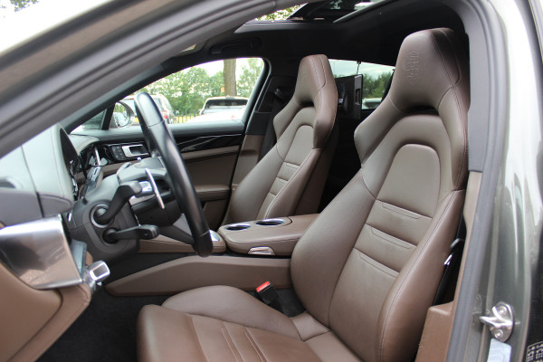 Porsche Panamera Sport Turismo 2.9 4 E-Hybrid / Panoramadak / 360Camera / Head-up / Softclose / Sportdesign+Chrono / 21'' / Sportuitlaat / Bose / Keyless / Stoelverwarming 4x / Stoelventilatie / Stuurverwarming / Dodehoek / DAB / ACC