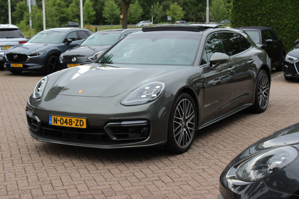 Porsche Panamera Sport Turismo 2.9 4 E-Hybrid / Panoramadak / 360Camera / Head-up / Softclose / Sportdesign+Chrono / 21'' / Sportuitlaat / Bose / Keyless / Stoelverwarming 4x / Stoelventilatie / Stuurverwarming / Dodehoek / DAB / ACC