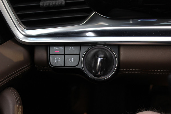 Porsche Panamera Sport Turismo 2.9 4 E-Hybrid / Panoramadak / 360Camera / Head-up / Softclose / Sportdesign+Chrono / 21'' / Sportuitlaat / Bose / Keyless / Stoelverwarming 4x / Stoelventilatie / Stuurverwarming / Dodehoek / DAB / ACC