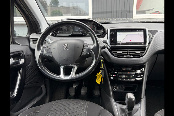 Peugeot 208 1.2 PureTech Blue Lease Executive / Navi / Cruise / Airco