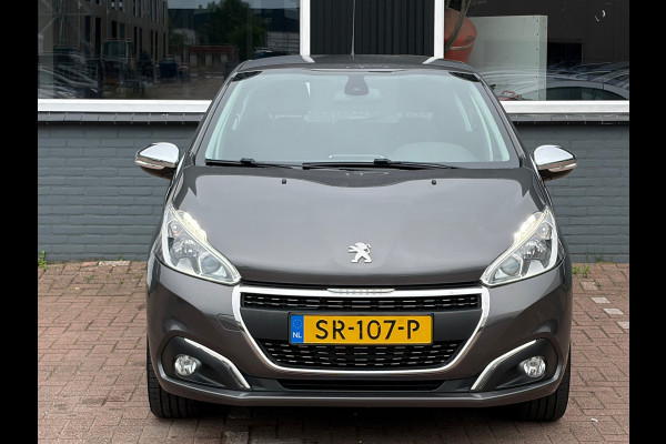 Peugeot 208 1.2 PureTech Blue Lease Executive / Navi / Cruise / Airco