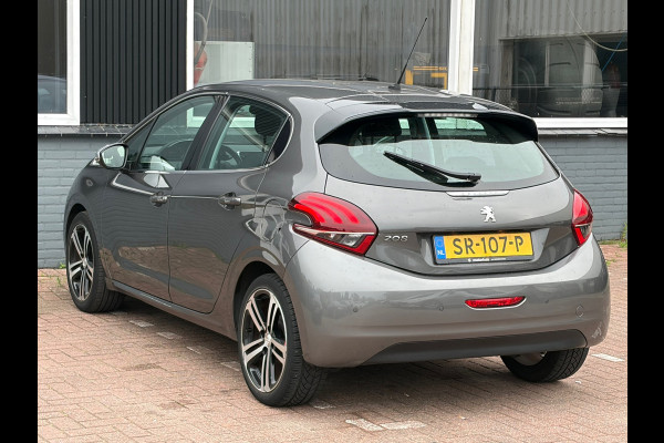 Peugeot 208 1.2 PureTech Blue Lease Executive / Navi / Cruise / Airco