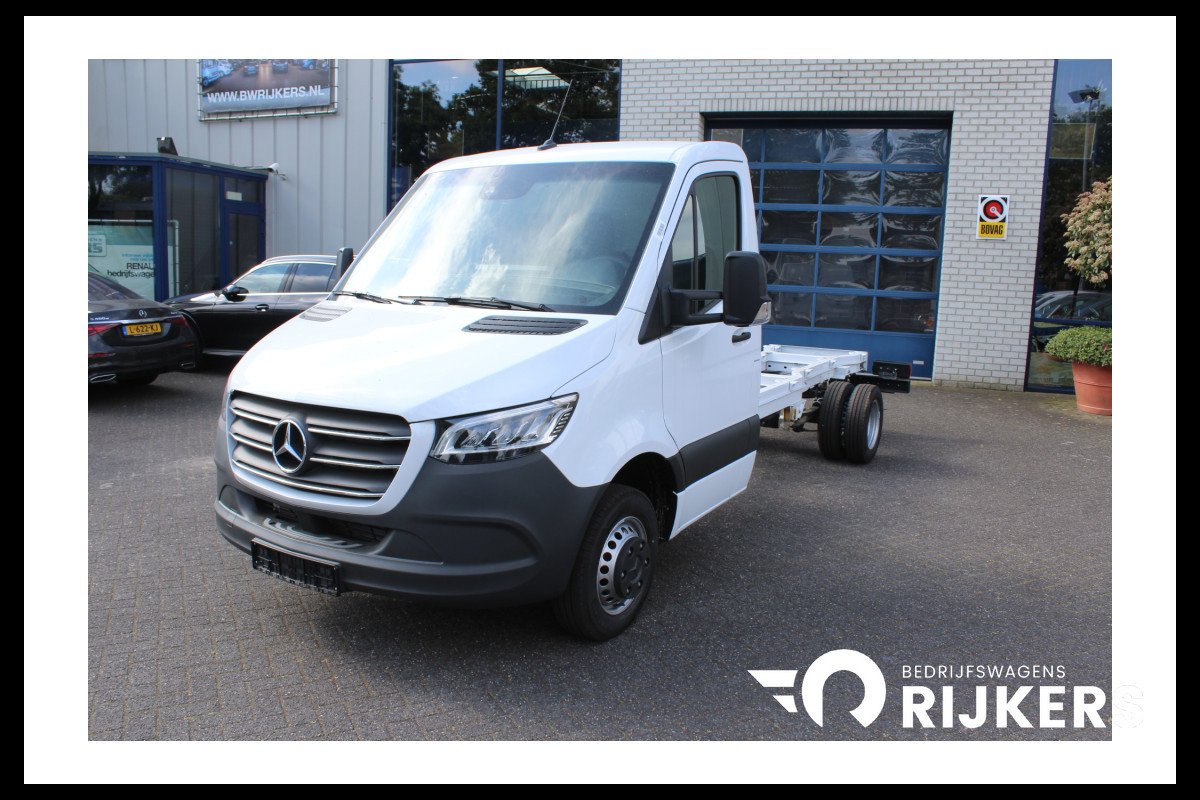 Mercedes-Benz Sprinter 517 CDI Pro L3 Chassis 3500 kg Trekgewicht, LED, Smartphone integratie, Etc.