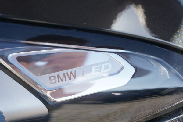 BMW 3 Serie Touring 320e LCI M-Sport Pro | ADAPTIVE LED | ACC | HEAD-UP | STOELVERW. | CAMERA |