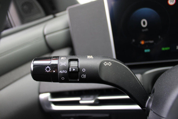 Hyundai Tucson 1.6 T-GDI PHEV 252PK 20TH ANNIVERSARY+SKY *NIEUW* | PANORAMISCH SCHUIF/KANTELDAK | STUUR / STOELVERWARMING | FULL LED KOPLAMPEN | HALF ALCANTARA / LEDER 20TH ANNIVERSARY DESIGN MET GROENE STIKSELS | NAVIGATIE | ADAPTIVE CRUISE CONTROL | DRAADLOOS APPLE CARPLAY / ANDROID AUTO | DRAADLOOS TELEFOONLADER | ELEKTRISCH BEDIENBARE ACHTERKLEP | DODEHOEK DETECTIE | 3 FASE CLIMATE CONTROL | KRELL PREMIUM AUDIO | 19"INCH 20TH ANNIVERSARY VELGEN | ZONWERING IN ACHTER PORTIEREN | PINE GREEN MATTE METALLIC LAK | DEURLIJSTEN MET LUXE AFWERKING | DAKRAILS ZWART |