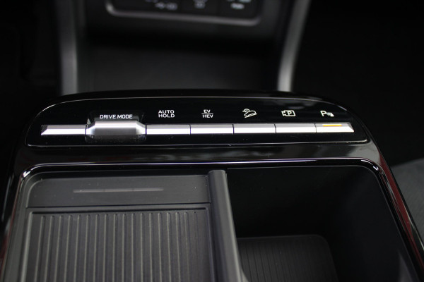 Hyundai Tucson 1.6 T-GDI PHEV 252PK 20TH ANNIVERSARY+SKY *NIEUW* | PANORAMISCH SCHUIF/KANTELDAK | STUUR / STOELVERWARMING | FULL LED KOPLAMPEN | HALF ALCANTARA / LEDER 20TH ANNIVERSARY DESIGN MET GROENE STIKSELS | NAVIGATIE | ADAPTIVE CRUISE CONTROL | DRAADLOOS APPLE CARPLAY / ANDROID AUTO | DRAADLOOS TELEFOONLADER | ELEKTRISCH BEDIENBARE ACHTERKLEP | DODEHOEK DETECTIE | 3 FASE CLIMATE CONTROL | KRELL PREMIUM AUDIO | 19"INCH 20TH ANNIVERSARY VELGEN | ZONWERING IN ACHTER PORTIEREN | PINE GREEN MATTE METALLIC LAK | DEURLIJSTEN MET LUXE AFWERKING | DAKRAILS ZWART |