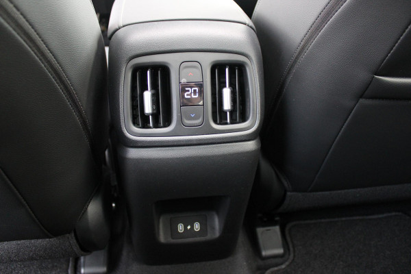 Hyundai Tucson 1.6 T-GDI PHEV 252PK 20TH ANNIVERSARY+SKY *NIEUW* | PANORAMISCH SCHUIF/KANTELDAK | STUUR / STOELVERWARMING | FULL LED KOPLAMPEN | HALF ALCANTARA / LEDER 20TH ANNIVERSARY DESIGN MET GROENE STIKSELS | NAVIGATIE | ADAPTIVE CRUISE CONTROL | DRAADLOOS APPLE CARPLAY / ANDROID AUTO | DRAADLOOS TELEFOONLADER | ELEKTRISCH BEDIENBARE ACHTERKLEP | DODEHOEK DETECTIE | 3 FASE CLIMATE CONTROL | KRELL PREMIUM AUDIO | 19"INCH 20TH ANNIVERSARY VELGEN | ZONWERING IN ACHTER PORTIEREN | PINE GREEN MATTE METALLIC LAK | DEURLIJSTEN MET LUXE AFWERKING | DAKRAILS ZWART |