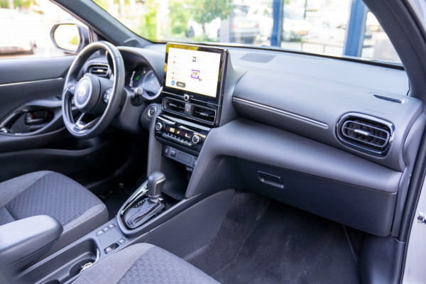 Toyota Yaris Cross 1.5 Hybrid 115 Active|Prijs rijklaar incl. 12 mnd garantie|Stoelverw Carplay Clima Camera LED