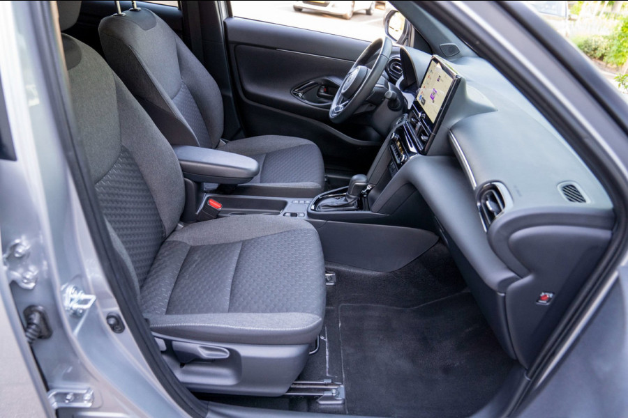 Toyota Yaris Cross 1.5 Hybrid 115 Active|Prijs rijklaar incl. 12 mnd garantie|Stoelverw Carplay Clima Camera LED