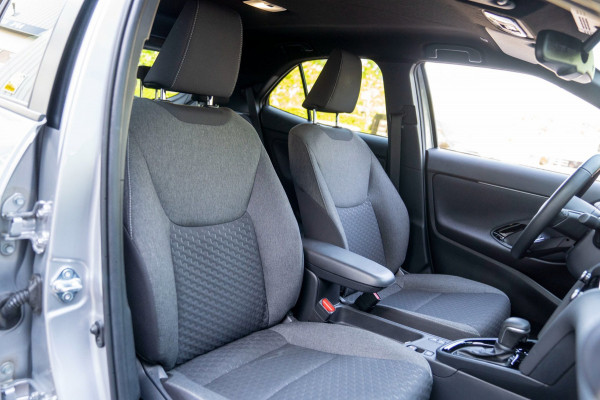 Toyota Yaris Cross 1.5 Hybrid 115 Active|Prijs rijklaar incl. 12 mnd garantie|Stoelverw Carplay Clima Camera LED