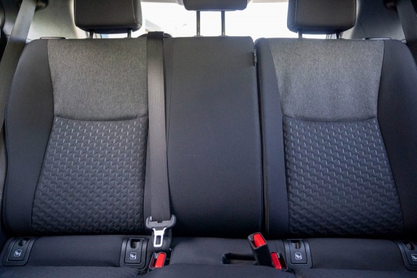 Toyota Yaris Cross 1.5 Hybrid 115 Active|Prijs rijklaar incl. 12 mnd garantie|Stoelverw Carplay Clima Camera LED