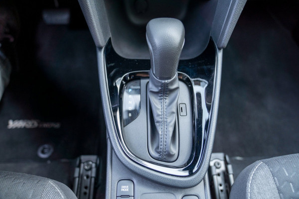 Toyota Yaris Cross 1.5 Hybrid 115 Active|Prijs rijklaar incl. 12 mnd garantie|Stoelverw Carplay Clima Camera LED