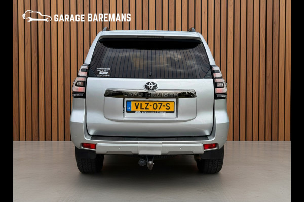 Toyota Land Cruiser 150 2.8 D-4D-F Executive Blind Van