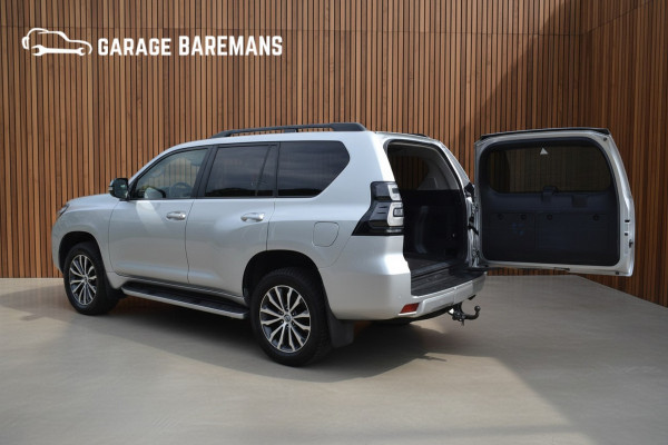 Toyota Land Cruiser 150 2.8 D-4D-F Executive Blind Van