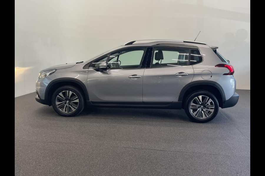 Peugeot 2008 1.2 PureTech Allure Automaat Navigatie Apple Carplay Android Auto Parkeersensoren achter Half leder Cruise Control Climate Control Lichtmetalen velgen