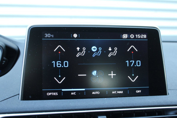 Peugeot 3008 1.2 PureTech 131pk Executive NL-Auto NAP