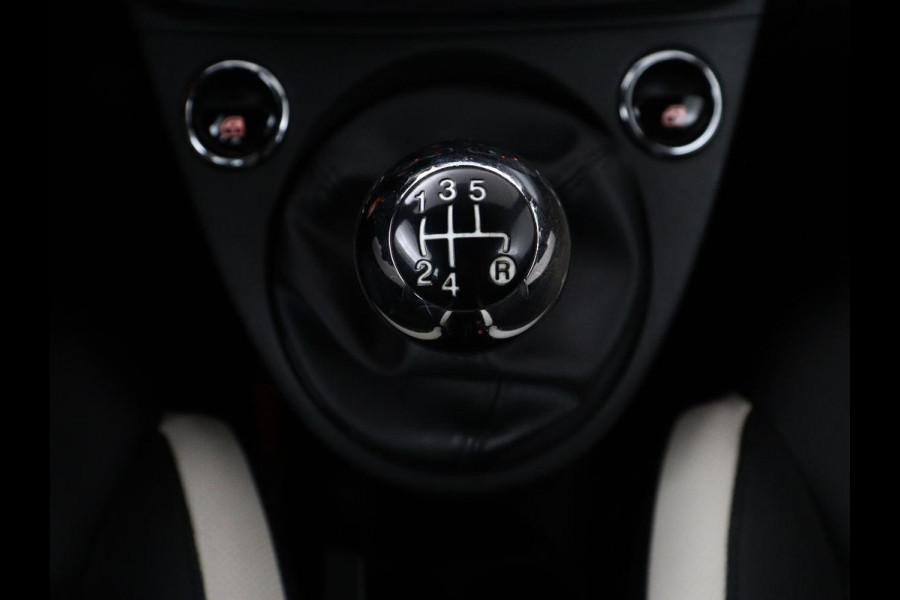 Fiat 500 0.9 TwinAir Turbo Sport Navigatie | Cruise control | DAB radio | Bluetooth | Half leder bekleding | Uconnect | Airco