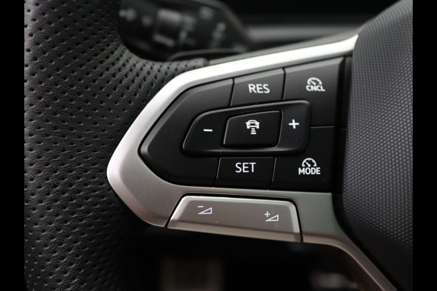 Volkswagen Tiguan eHybrid 204pk R-Line Business Elektrisch glazen panorama-dak | Lederenbekleding