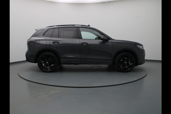Volkswagen Tiguan eHybrid 204pk R-Line Business Elektrisch glazen panorama-dak | Lederenbekleding