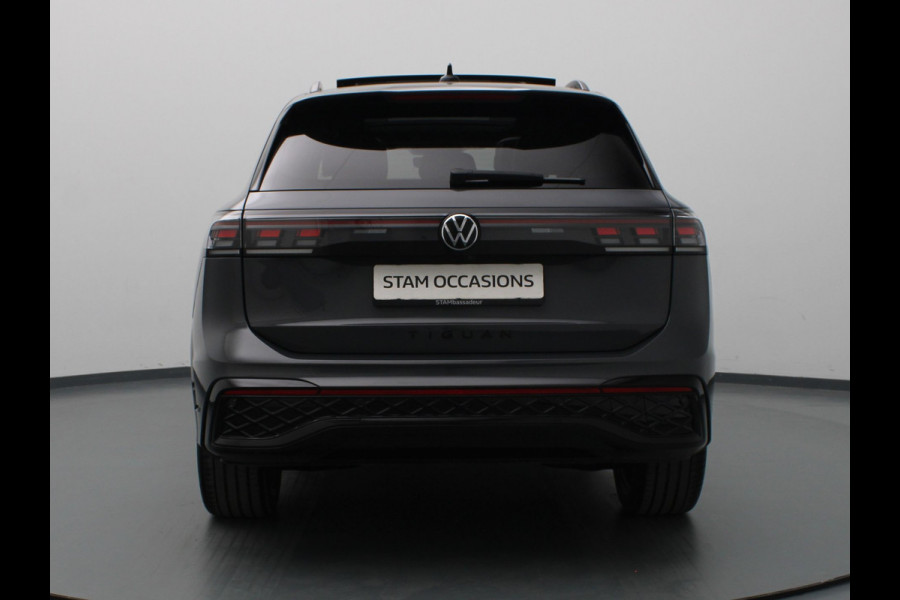 Volkswagen Tiguan eHybrid 204pk R-Line Business Elektrisch glazen panorama-dak | Lederenbekleding