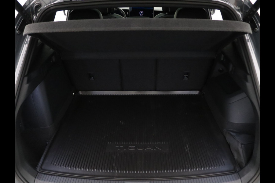 Volkswagen Tiguan eHybrid 204pk R-Line Business Elektrisch glazen panorama-dak | Lederenbekleding