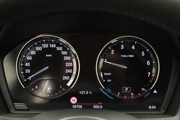 BMW X1 sDrive18i High Executive Edition LED, Navigatie, Sportstoelen, Stoelverwarming, PDC