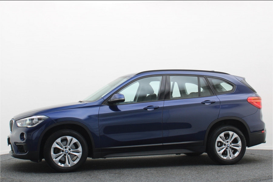 BMW X1 sDrive18i High Executive Edition LED, Navigatie, Sportstoelen, Stoelverwarming, PDC