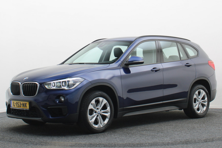 BMW X1 sDrive18i High Executive Edition LED, Navigatie, Sportstoelen, Stoelverwarming, PDC