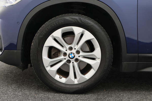 BMW X1 sDrive18i High Executive Edition LED, Navigatie, Sportstoelen, Stoelverwarming, PDC