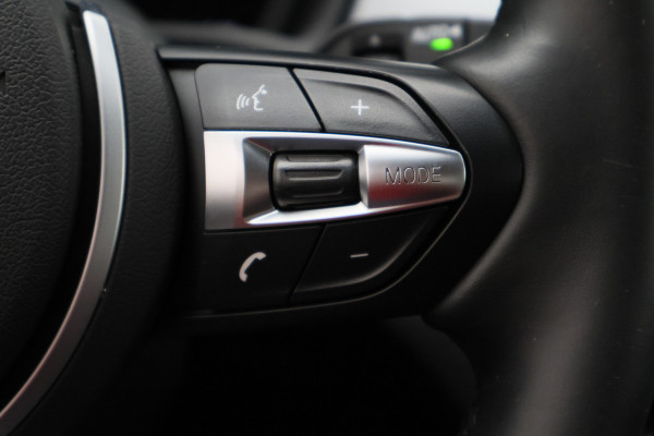 BMW X1 sDrive18i High Executive Edition LED, Navigatie, Sportstoelen, Stoelverwarming, PDC