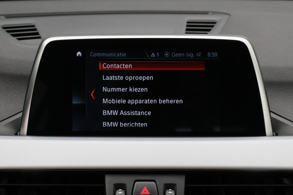 BMW X1 sDrive18i High Executive Edition LED, Navigatie, Sportstoelen, Stoelverwarming, PDC