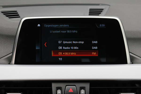 BMW X1 sDrive18i High Executive Edition LED, Navigatie, Sportstoelen, Stoelverwarming, PDC