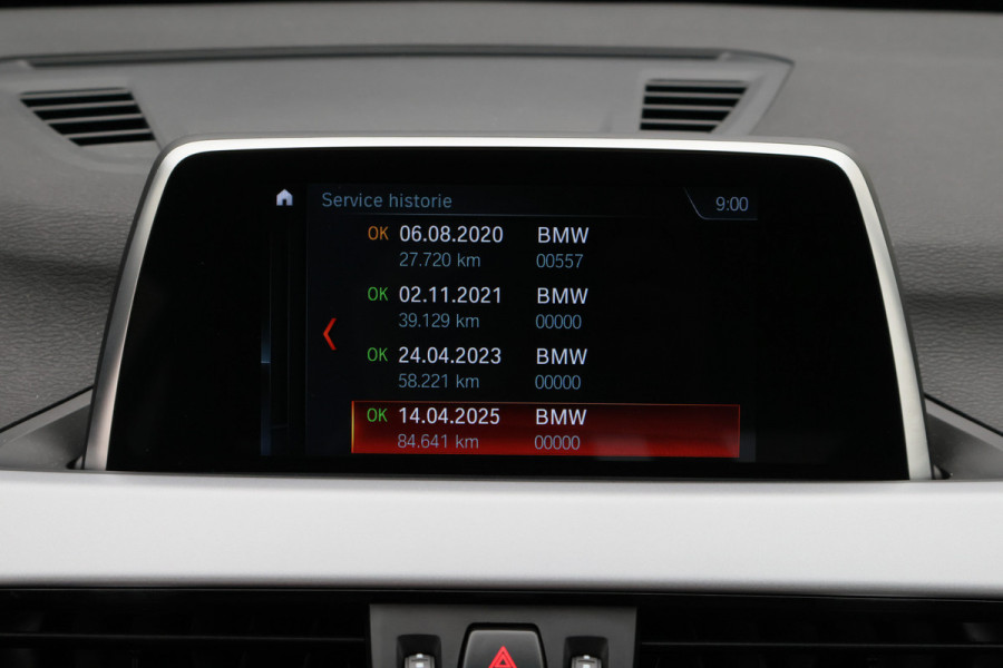 BMW X1 sDrive18i High Executive Edition LED, Navigatie, Sportstoelen, Stoelverwarming, PDC