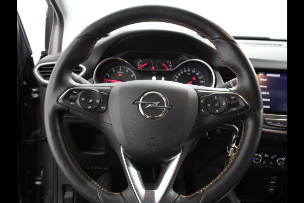 Opel Crossland X 1.2 Turbo Innovation Climate control Cruise control Lichtmetalen velgen Navigatie Apple Carplay/ Android Auto Parkeersensoren Camera Trekhaak Stoelverwarming