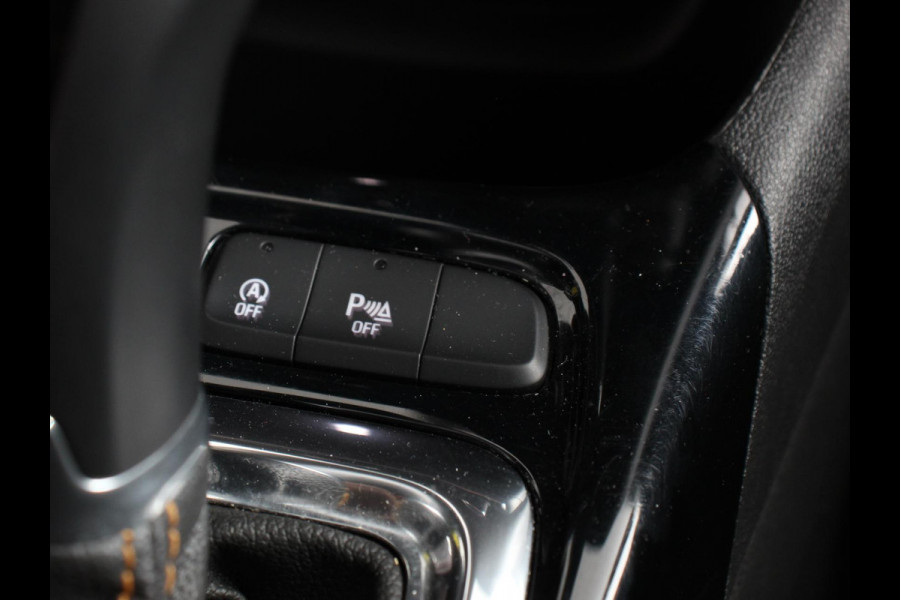 Opel Crossland X 1.2 Turbo Innovation Climate control Cruise control Lichtmetalen velgen Navigatie Apple Carplay/ Android Auto Parkeersensoren Camera Trekhaak Stoelverwarming