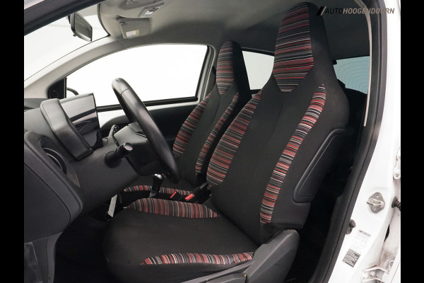 Citroën C1 1.0 VTi Feel Sport (ACHTERUITRIJCAMERA,CRUISE CONTROL,APPLE CARPLAY,AIRCO,SPORTSTOELEN,START-STOP,LED,TOPCONDITIE)