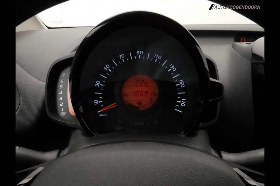Citroën C1 1.0 VTi Feel Sport (ACHTERUITRIJCAMERA,CRUISE CONTROL,APPLE CARPLAY,AIRCO,SPORTSTOELEN,START-STOP,LED,TOPCONDITIE)