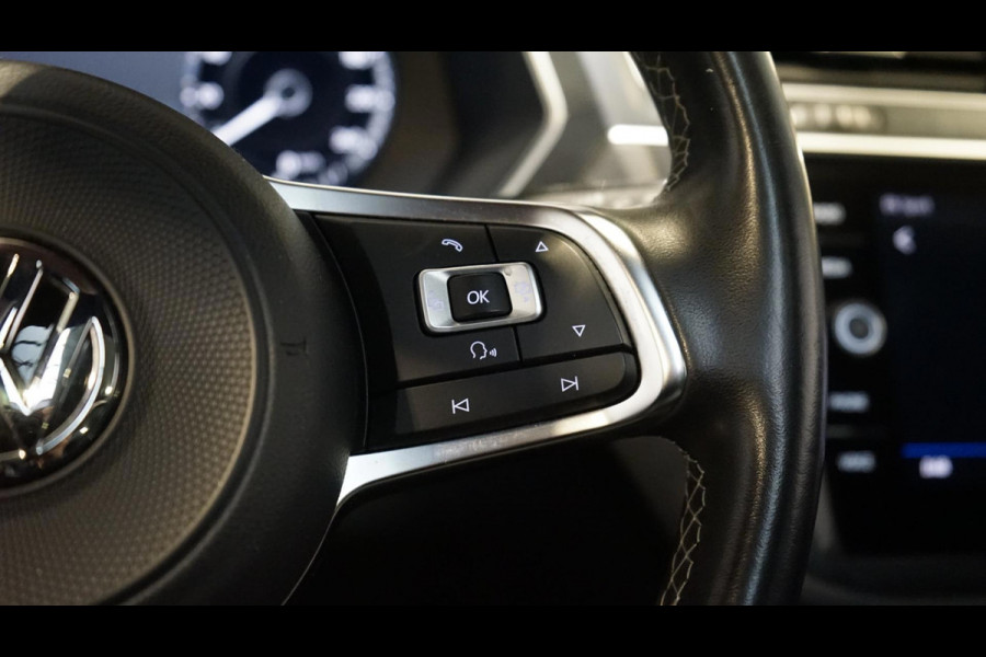 Volkswagen Tiguan 2.0 TSI 3x R-Line AUTOMAAT-360 CAM-ACC-HUD-KEYLESS-LEDER-MEMORY-NAVIGATIE-PANORAMA-VIRTUEEL-TREKHAAK