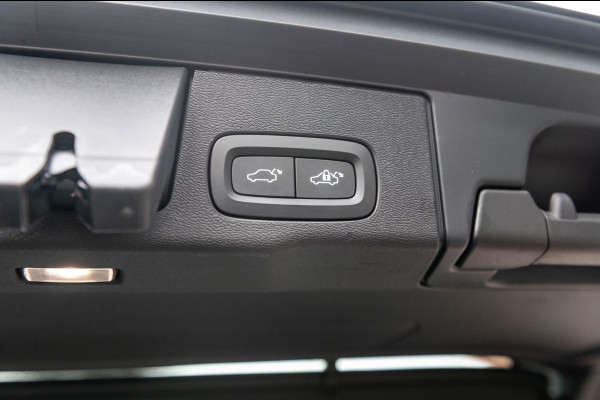 Volvo XC60 2.0 Recharge T8 AWD Inscription SOH 100% I Panoramadak I Leder I Memory I Comfortstoelen I Camera I Led I autopilot I