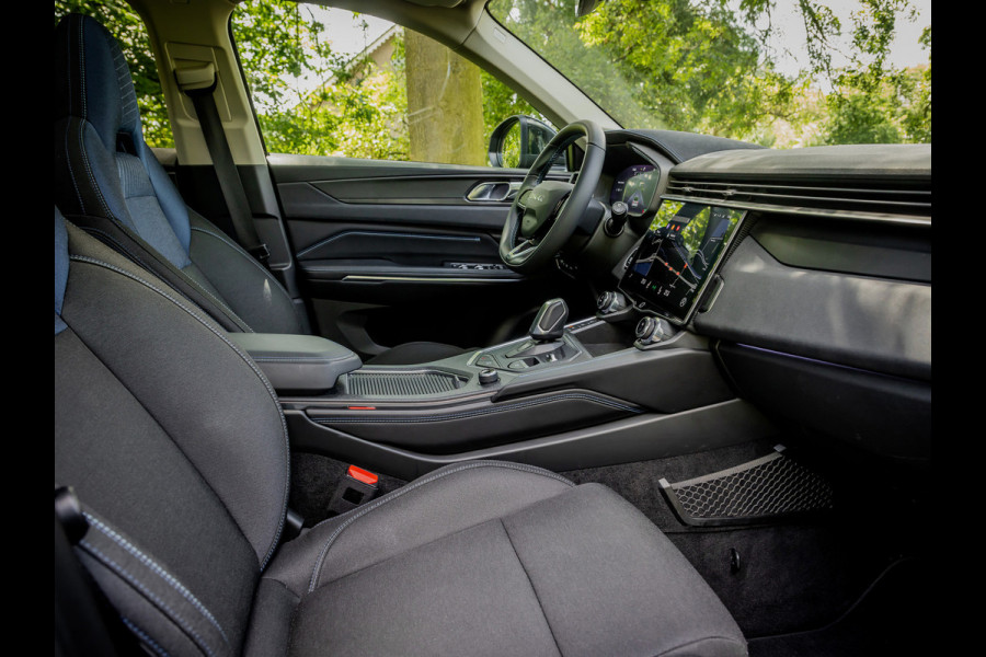 Lynk & Co 01 1.5 Plug-In Hybrid 262pk 360 Camera|Panoramadak|Adaptive Cruise Control