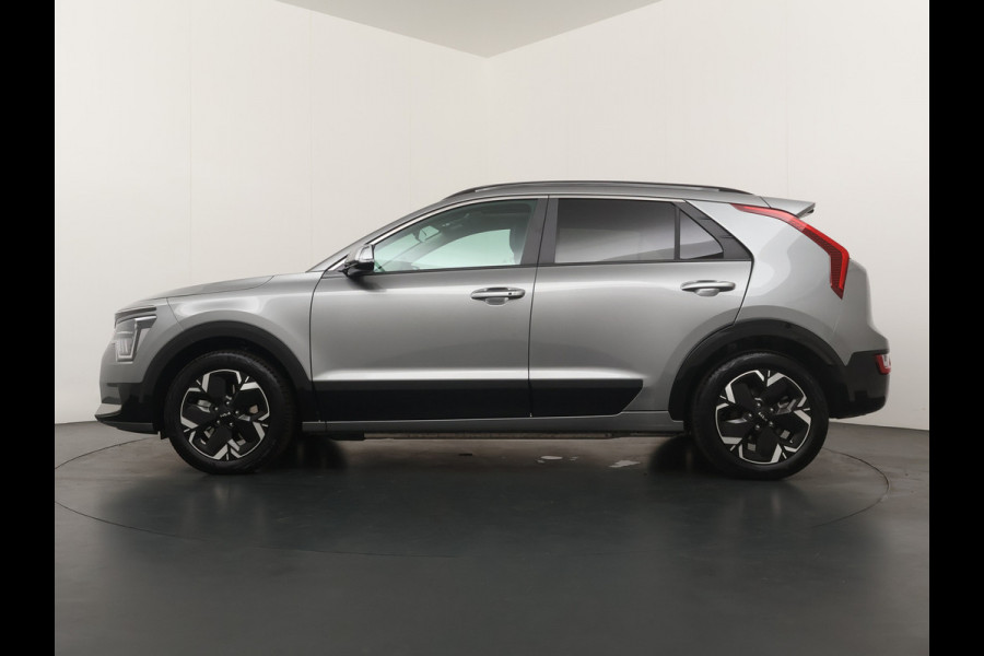 Kia Niro EV DynamicPlusLine 64.8 kWh Automaat SOH 98,8% - Navigatie - Stoel/Stuurverwarming - Adaptief Cruise Control - Schuif/Kanteldak - Fabrieksgarantie Tot 2031