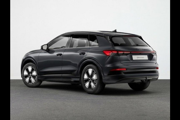 Audi Q4 e-tron Advanced edition 63 kWh 204 pk | Techniekpakket plus | Privacy glas | Lichtpakket plus ambient light | Trekhaak |