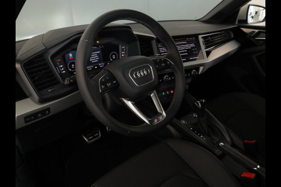 Audi A1 allstreet 30 TFSI Advanced edition 116pk S-tronic | S-line interieur | Navigatie | Adaptieve cruise controle | 17 inch Lichtmetalen velgen | Verlengde garantie