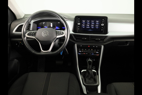 Volkswagen T-Roc 1.5 TSI Life 150 pk Automaat (DSG) | Navigatie via App | Parkeersensoren (Park assist) | Achteruitrijcamera | Autom. airco | Stoelverwarming |