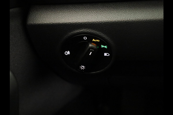Volkswagen T-Roc 1.5 TSI Life 150 pk Automaat (DSG) | Navigatie via App | Parkeersensoren (Park assist) | Achteruitrijcamera | Autom. airco | Stoelverwarming |