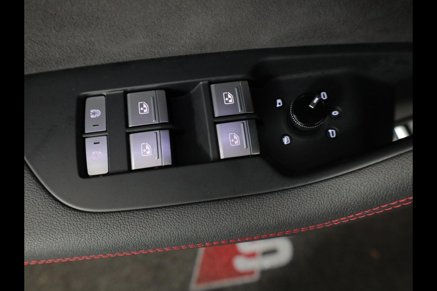 Audi A6 Avant 55 TFSI e quattro Pro Line S Competition 367 pk S-tronic | Navigatie | Panoramadak | Parkeersensoren | Achteruitrijcamera | Lederen bekleding | Stoelverwarming | S-Line |